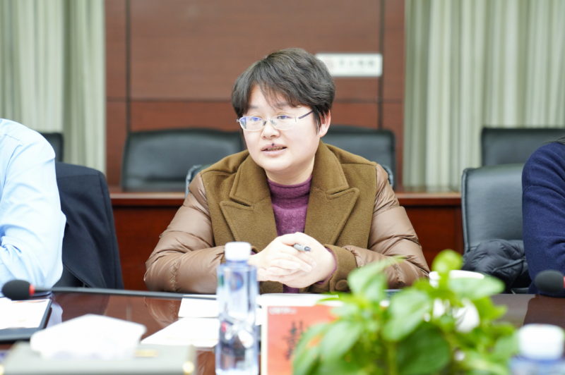 1740559136863878m9Kz.jpg 555.jpg