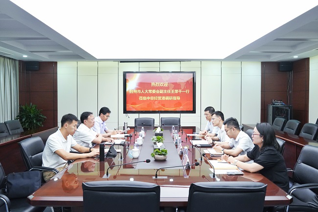 臺(tái)州市人大常委會(huì)副主任王榮千來中非經(jīng)貿(mào)港調(diào)研指導(dǎo)